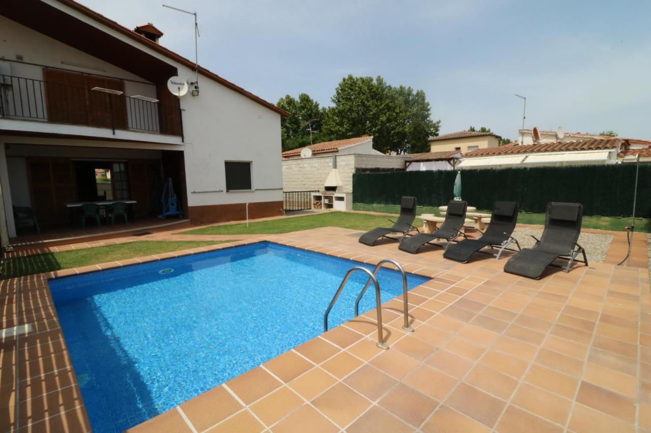 Peni 168A - Belle Maison Avec Piscine Empuriabrava Bagian luar foto